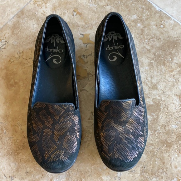 Dansko Leopard Print Metallic Loafer Comfort Shoe - Picture 1 of 6
